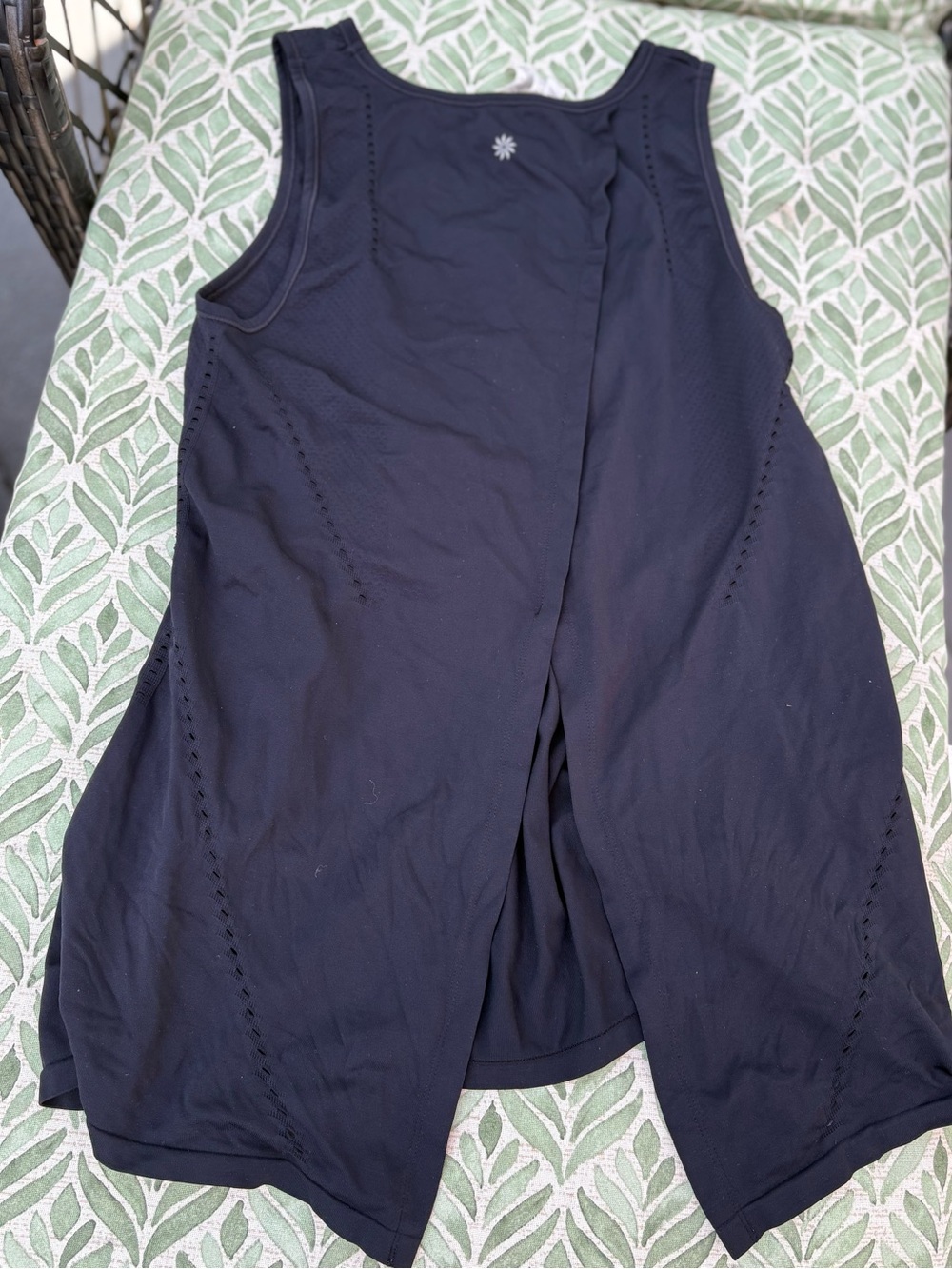 Athleta foothill tank - size medium - Picture 6 of 8
